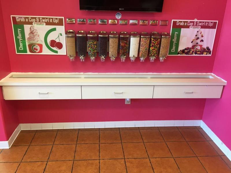 lot 317 image: Topping counter with stainless steel catch...