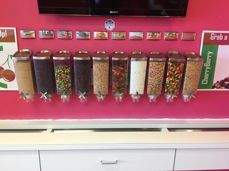 lot 318 image: 10 EZ-SERV topping dispensers (15" long)...