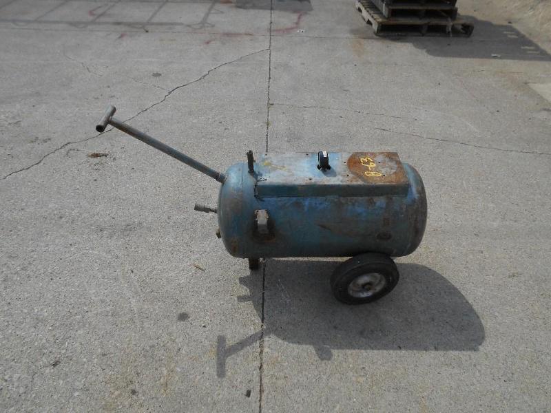 lot 16 image: Air Compressor Tank. No Motor. Used to Store Air.