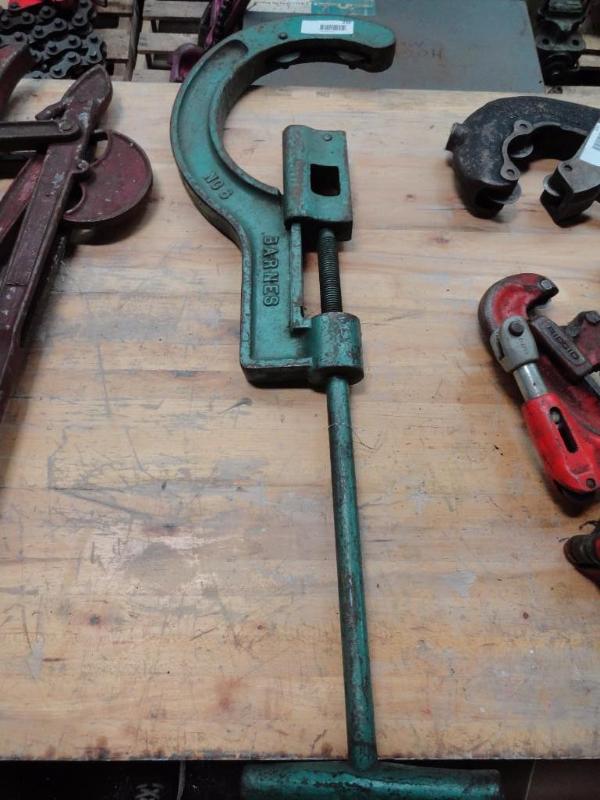 Barnes No. 6 Pipe Cutter, 6&quot Capacity...