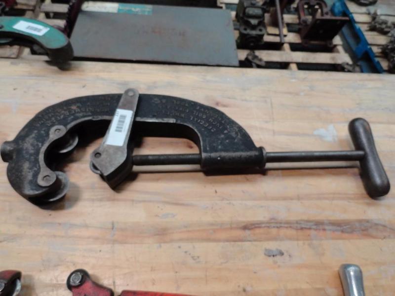 4&quot Pipe Cutter...