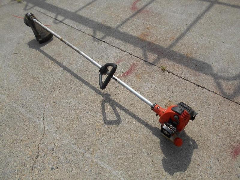 lot 22 image: Echo SRTM-2626 Professional Weed Whip.