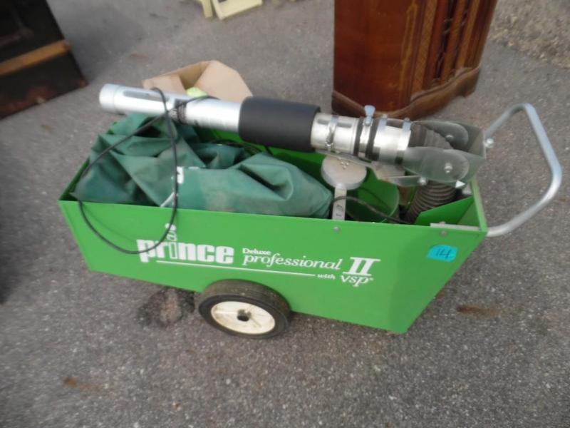Tennis ball launcher and tennis balls