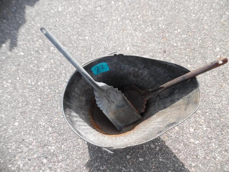 Coal bucket