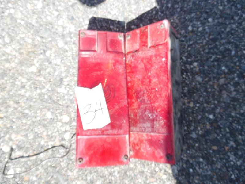 Trailer brake lights