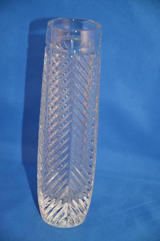 lot 116 image: Ralph Lauren glass vase 8" tall...