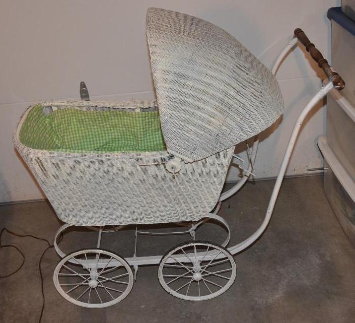 lot 140 image: Antique baby stroller in good condition...