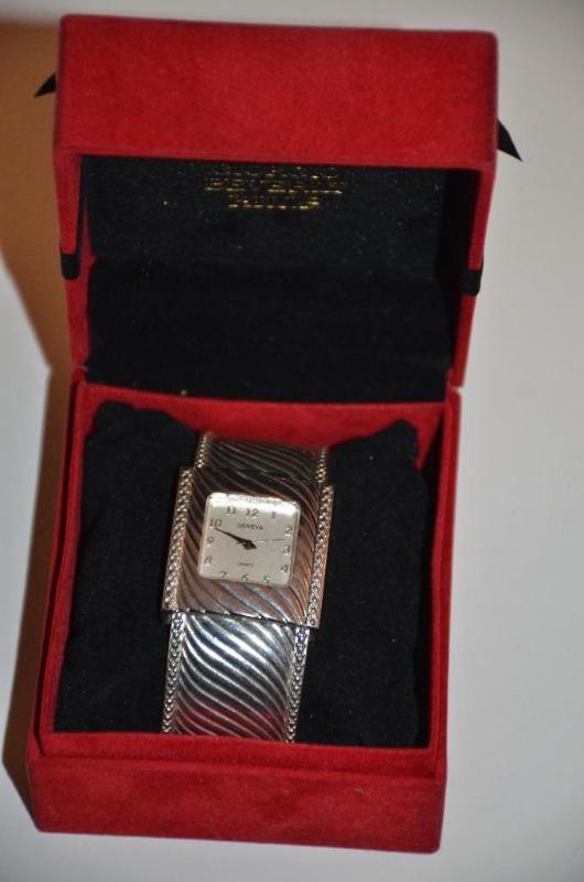 lot 171 image: Geneva SW 163 watch in Giorgio Beverly Hills ...