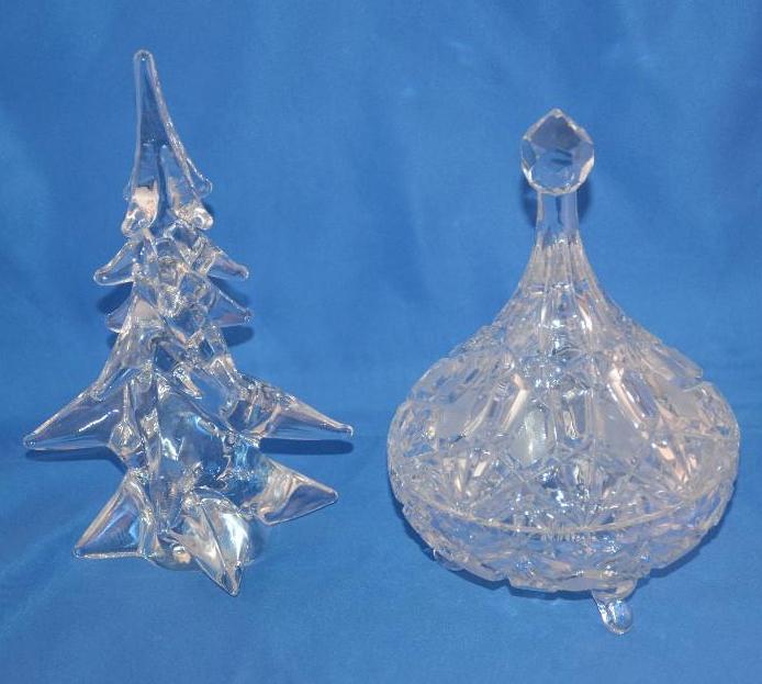 lot 180 image: Crystal glass Christmas tree & glass 6&qu...