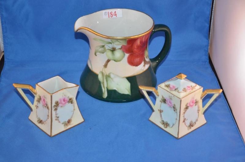 lot 184 image: Porcelain Creamer & sugar set, small pitc...