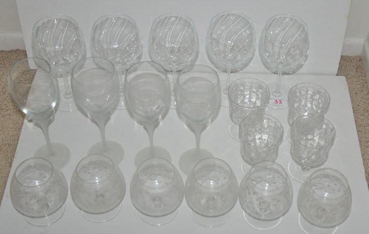 lot 33 image: 19 wine glasses the tallest is 9.5"...