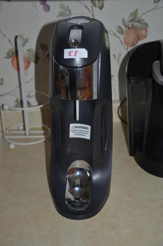 lot 58 image: Soda stream carbonated beverages maker....