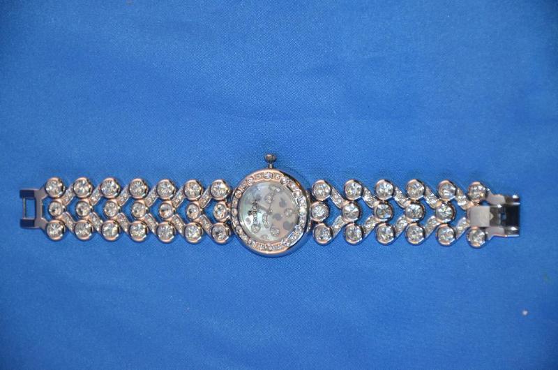 lot 74 image: Croton watch...
