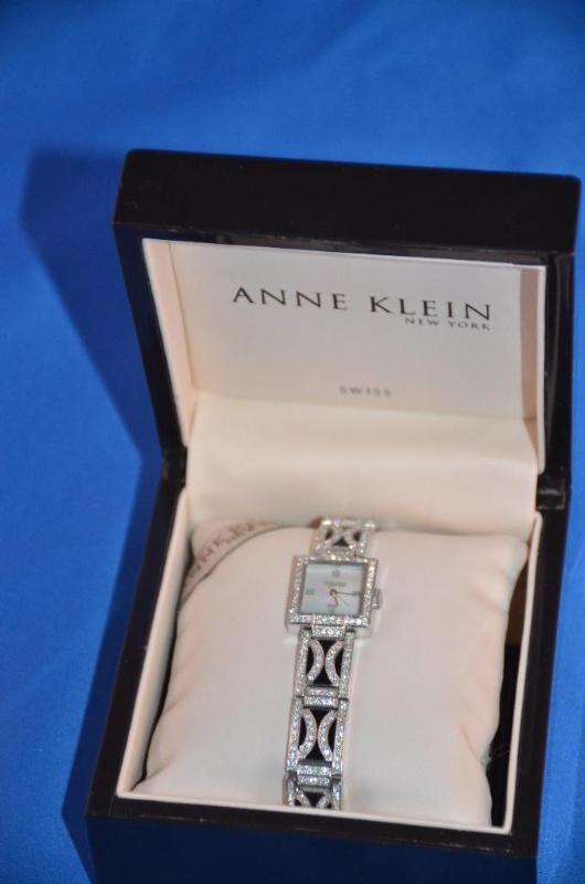 lot 87 image: Anne Klein watch Swiss...