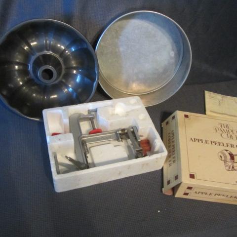 lot 119 image: Apple Peeler, Bundt & Spring Form Pans