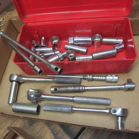 lot 13 image: Sockets & Ratchets