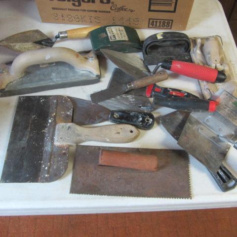 lot 173 image: Putty Knives, Drywall Tools