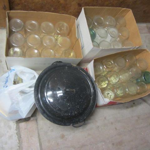 lot 184 image: Quart Canning Jars, Canner