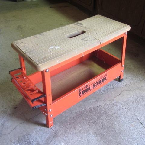 lot 31 image: Hirsch Tool Stool