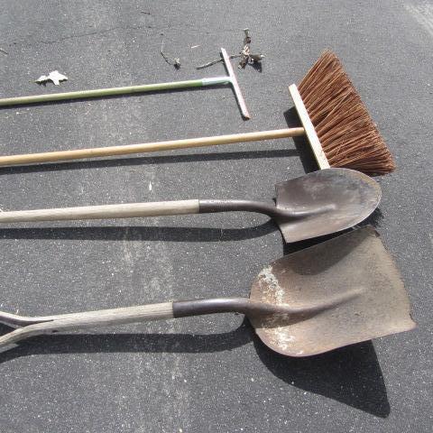 lot 62 image: Shovels, Broom & Squeegee