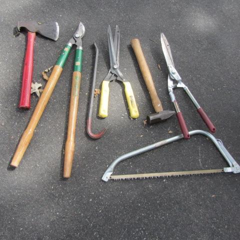 lot 65 image: Hatchet, Pruning Tools