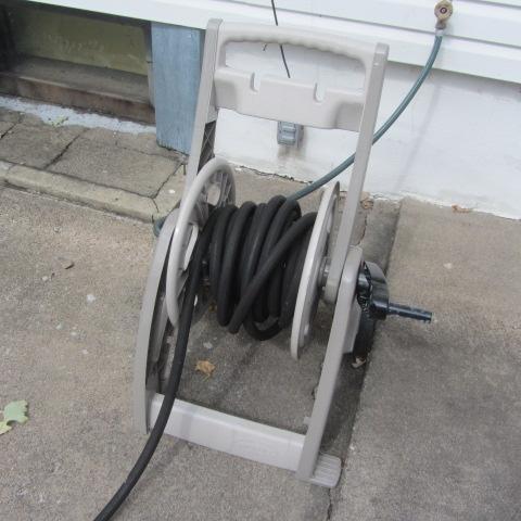 lot 70 image: Hose & Reel