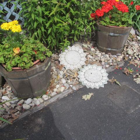 lot 72 image: Planters & Stepping Stones