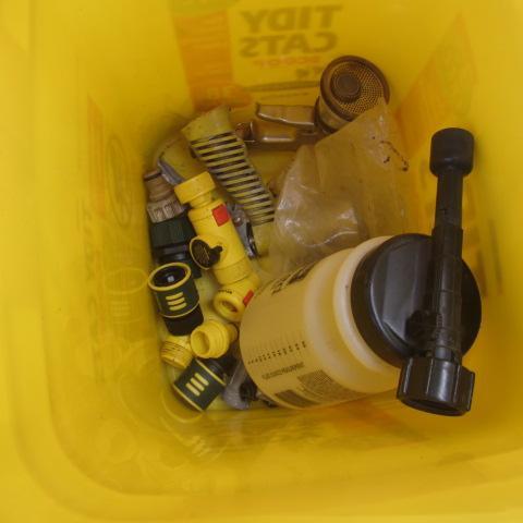 lot 87 image: Sprayer Applicators