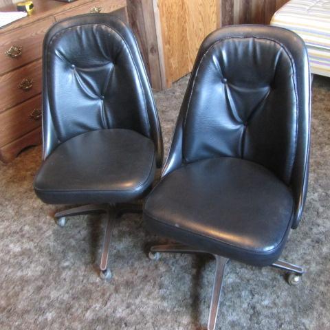 lot 96 image: Swivel Roller Chairs