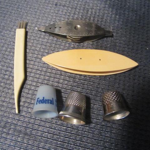 lot 116 image: Tatting Shuttles, Thimbles