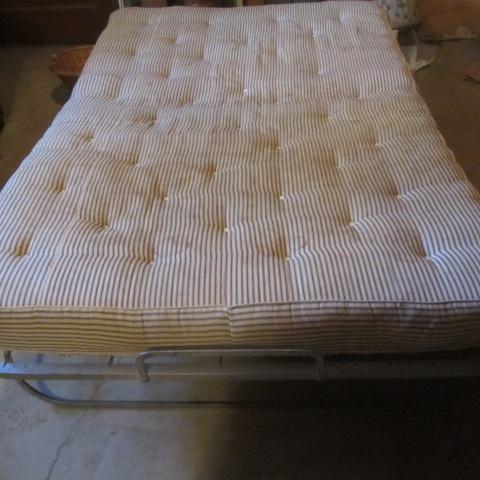 lot 149 image: Rollaway Bed