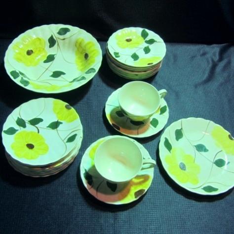 lot 170 image: Vintage Blue Ridge Daisy China