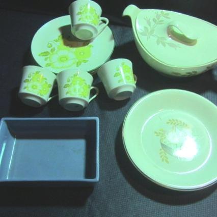 lot 187 image: Poppy, Red Wing, Pie Plate