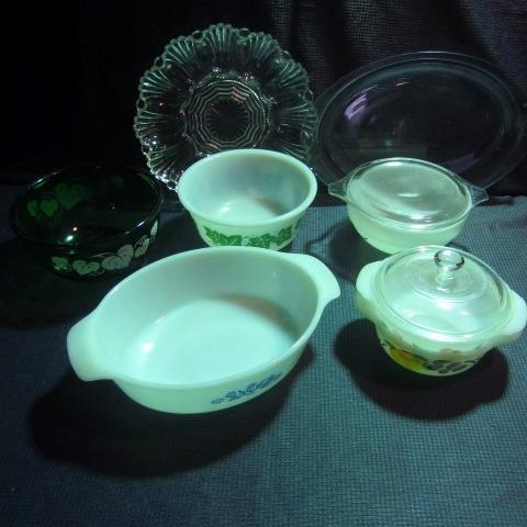 lot 193 image: Crystal Egg Plate, Pyrex, Forest Green