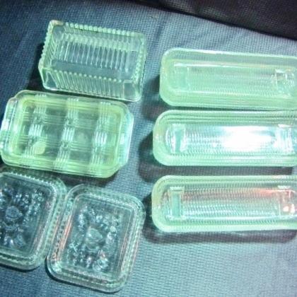 lot 195 image: Corn Dishes, Covers for Frig Dishes