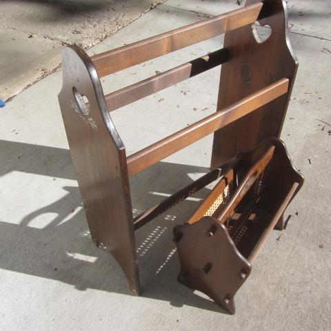 lot 218 image: Quilt & Magazine Stand