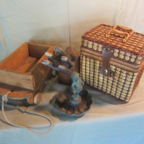 lot 245 image: Wooden Wagon, Basket, Knife Block