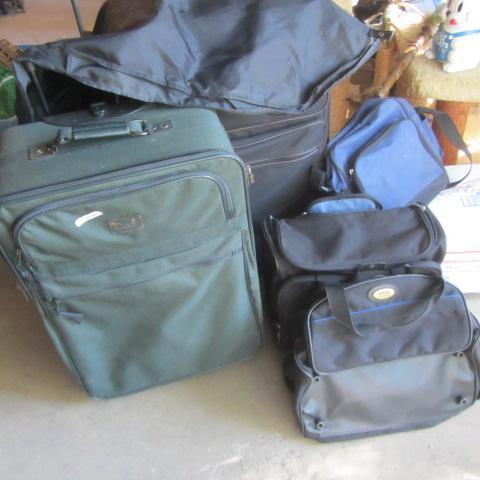 lot 264 image: Luggage