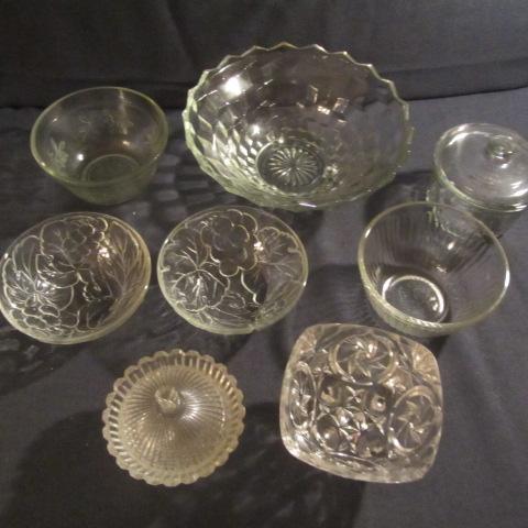 lot 306 image: Fancy Glass, Pyrex Bakeware