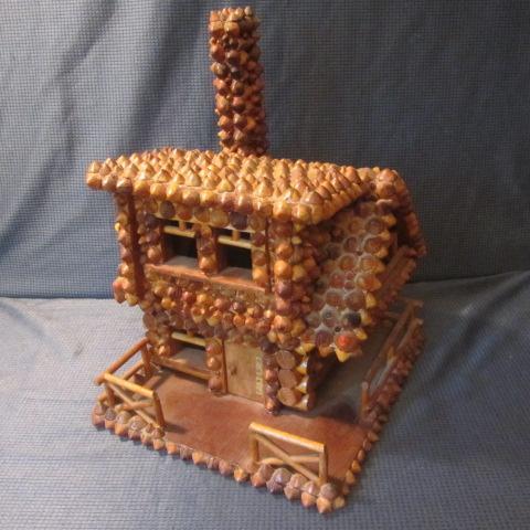 lot 32 image: Vintage Handcrafted Cabin