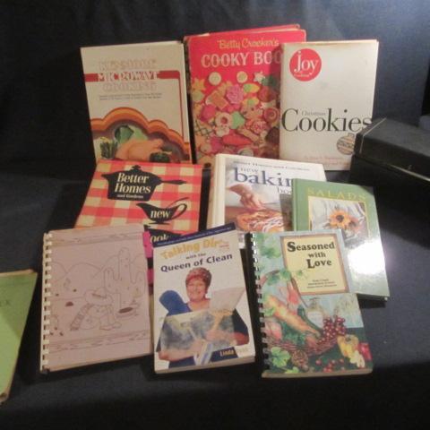 lot 330 image: Cookbooks