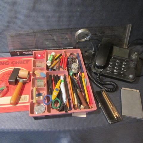 lot 47 image: Office Supplies