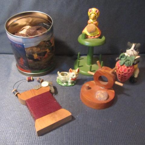 lot 55 image: Vintage Sewing Notions