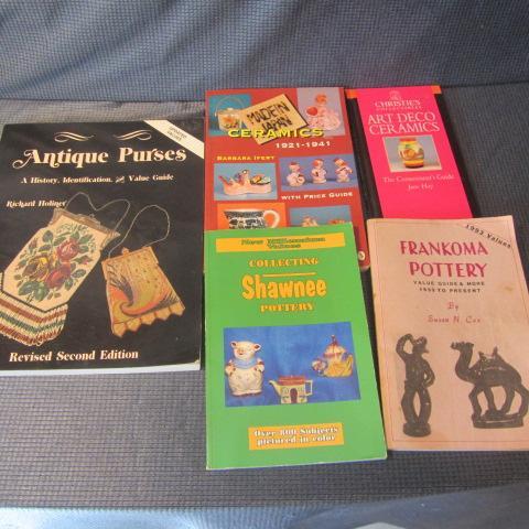 lot 81 image: Purses, Ceramics, Frankoma Books