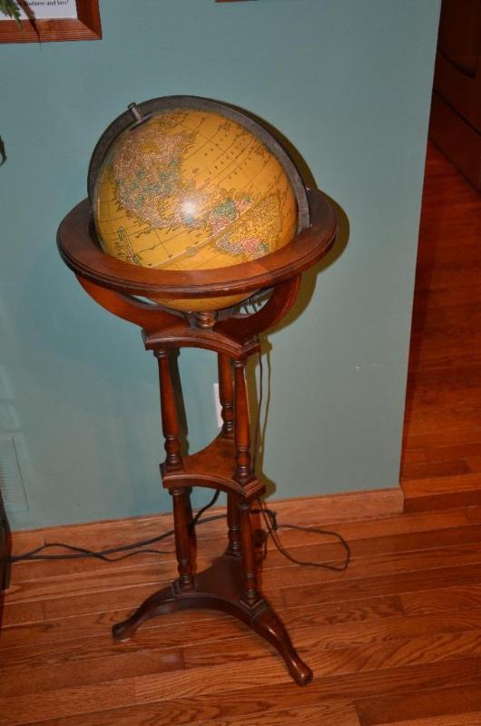 lot 35 image: Vintage Butler lighted globe 45" tall...