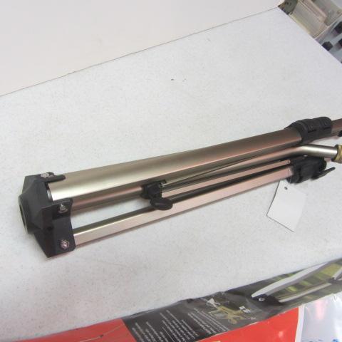 Black & Decker Tripod