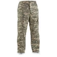 lot 11 image: Mens Mil.-spec Combat Cargo Pants, Digital Camo
