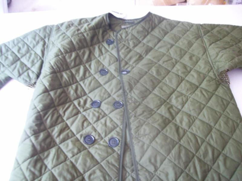 lot 18 image: Used British Military Falkland Parka with Liner