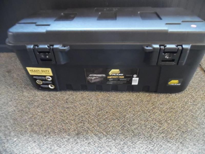 lot 13 image: Sportsmans Trunk