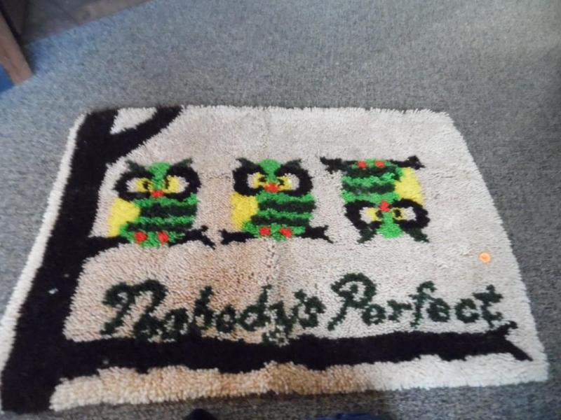 lot 21 image: Wall Hanging and Vikings  Green Bay Fly Swatters